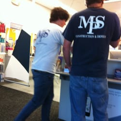 Great Clips - Getting the hair cut!