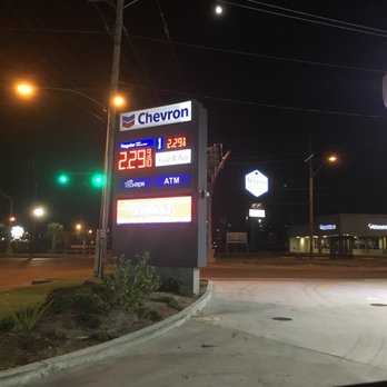 Danny And Clydes - Convenience Stores Near Me - Metairie, Louisiana