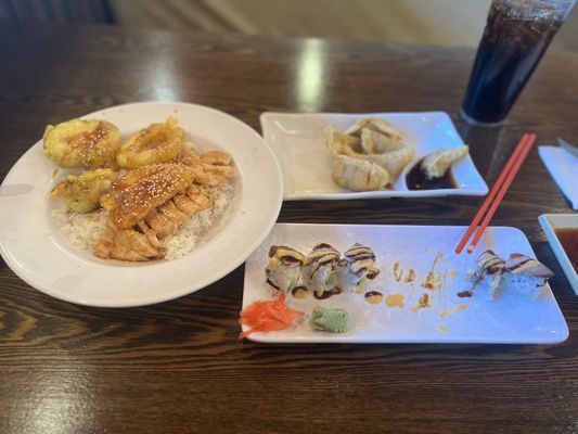 Red 8 Asian Bistro & Sushi Bar by null
