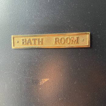 Brennan's - Non-Gender Bathroom - Wine Bars Near Me - Saint Louis, Missouri