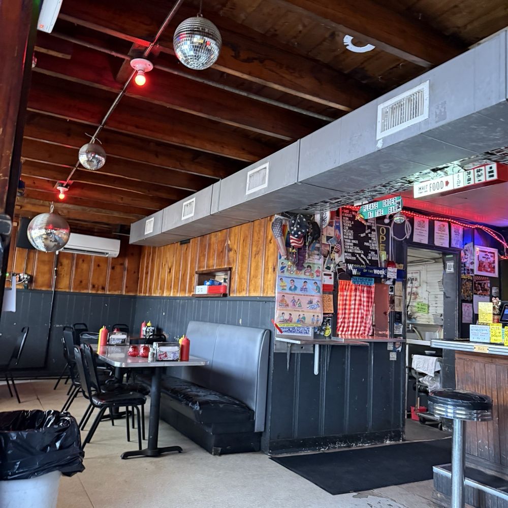 Dino's - Counter and seats - American Near Me - Nashville, Tennessee