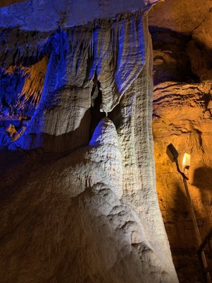 Lost World Caverns by null
