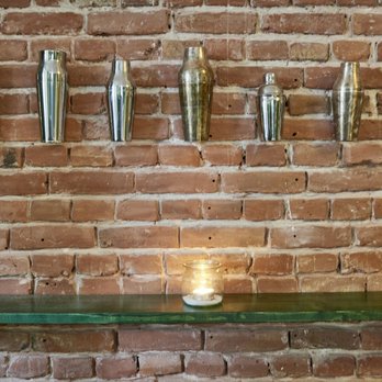 Küche Bar - Cocktail Bars Near Me - Berlin, BE