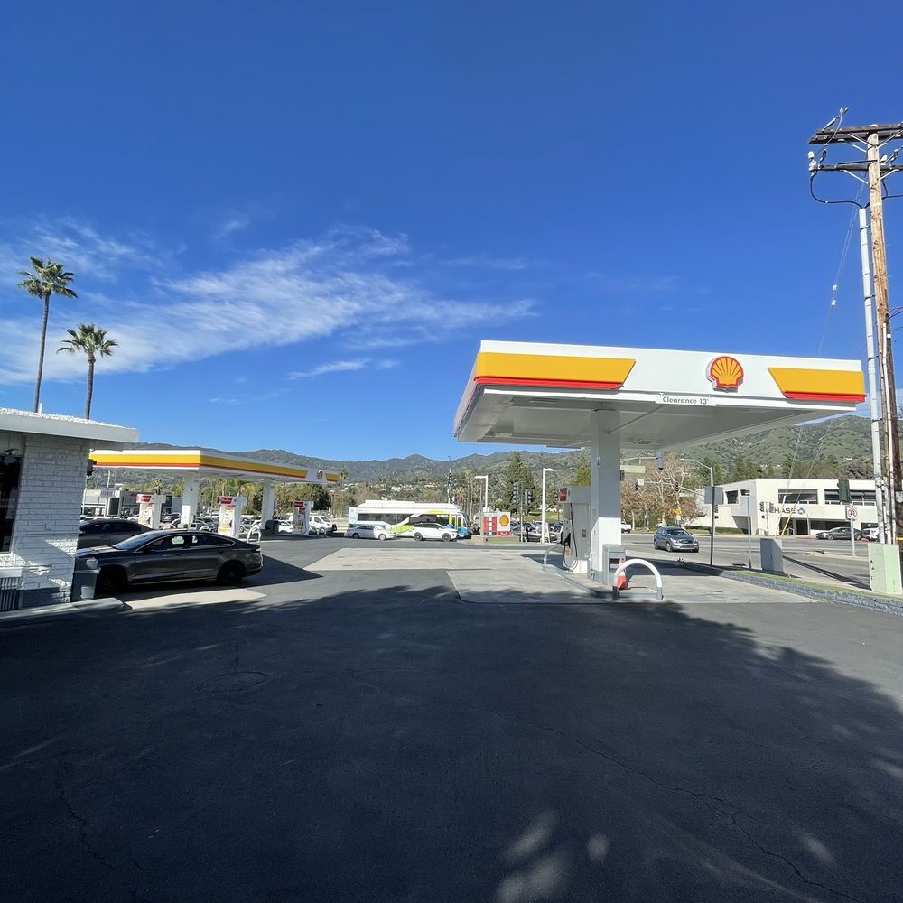 Alosta Shell - Gas Stations Near Me - Glendora, California