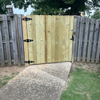 Fast & Fair Repair - Gate and fence construction - Handyman Near Me Fast & Fair Repair - Gate and fence construction - Handyman Near Me