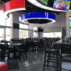 Onyxx Sports Bar & Grill