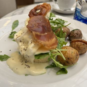 Grana - Eggs Benedict for the win! - Italian Near Me - Boston, Massachusetts