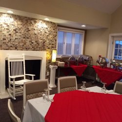 Little Creek Country Club - Mayor's room - fireplace