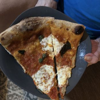 Collins Pizza - Vodka Pizza burned skimpy amount of sauce - Pizza Near Me - Miami Beach, Florida
