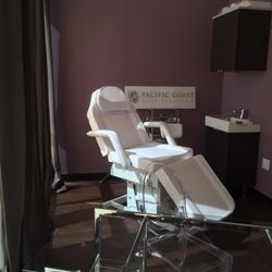 I just laid back and let the friendly staff take inches off my stomach! It was awesome!!!