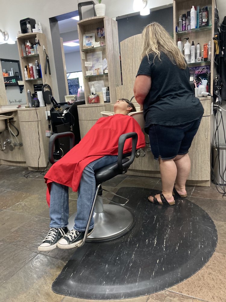 SALON Updated September 2024 18 Photos & 21 Reviews 5251