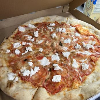 Bartolotti's Pizza Bistro - Bruschetta pizza (I added ricotta from home) - Pizza Near Me - Eugene, Oregon