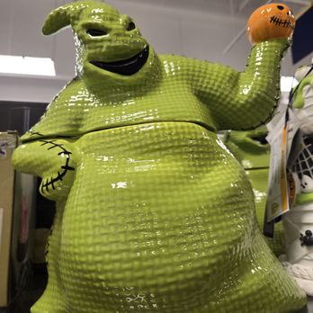 Marshalls - Halloween decor - Department Stores Near Me - Portland, Oregon
