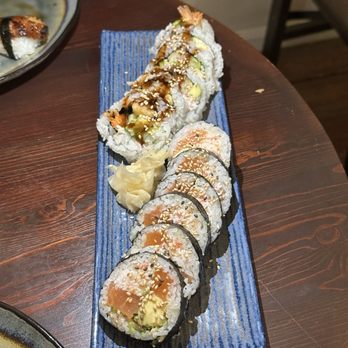 Sushi Kaunta - Shrimp tempura roll Salmon kani maki - Japanese Near Me - Kent, Washington Sushi Kaunta - Shrimp tempura roll Salmon kani maki - Japanese Near Me - Kent, Washington