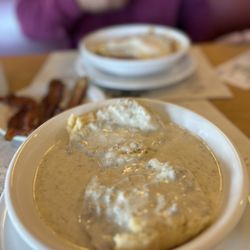 Norske Nook - Biscuits and Gravy