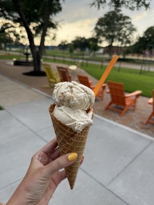 Friends Ice Cream And Coffee