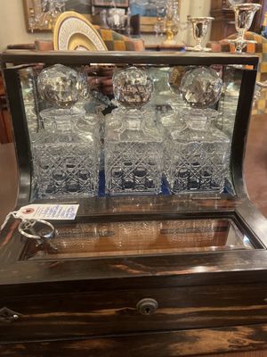 Moss Antiques by null