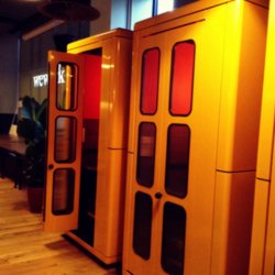 WeWork - Place Ville-Marie - Cute little workspace - March 2017