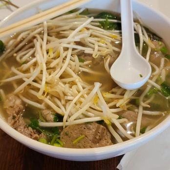 Hot Ginger Pho - Large brisket and meatball combo pho with spring roll - Vietnamese Near Me - Lacey, Washington Hot Ginger Pho - Large brisket and meatball combo pho with spring roll - Vietnamese Near Me - Lacey, Washington