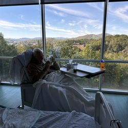Mountain Lakes Medical Center