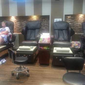 Luxury Nails - Awesome place! Super clean and chic. - Nail Salons Near Me - Oakbrook Terrace, Illinois Luxury Nails - Awesome place! Super clean and chic. - Nail Salons Near Me - Oakbrook Terrace, Illinois
