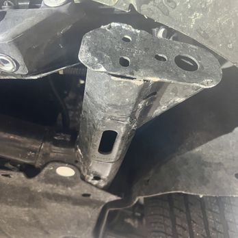 Antioch Chrysler Dodge Jeep Ram - Photos of under the vehicle. - Car Dealers Near Me - Antioch, Illinois Antioch Chrysler Dodge Jeep Ram - Photos of under the vehicle. - Car Dealers Near Me - Antioch, Illinois