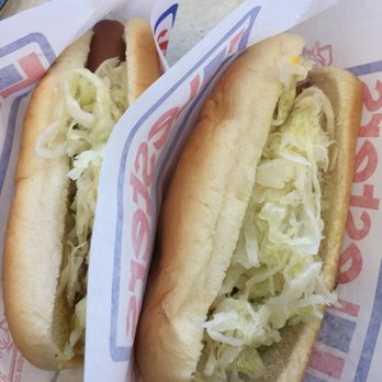 Pataphil - 2 hot dogs - Poutineries Near Me - Sainte-Julie, Quebec