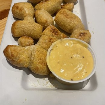 Mellow Mushroom Williamsburg - Pretzel Bites - Bars Near Me - Williamsburg, Virginia Mellow Mushroom Williamsburg - Pretzel Bites - Bars Near Me - Williamsburg, Virginia
