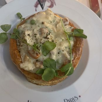 Vanderpump A Paris - Chicken pot pie - French Near Me - Las Vegas, Nevada Vanderpump A Paris - Chicken pot pie - French Near Me - Las Vegas, Nevada