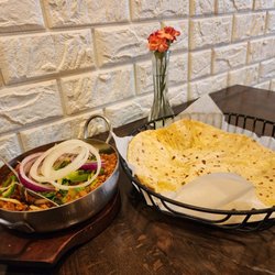 Good Food by Uzma - Tawa roti and chicken mirch qeema