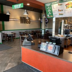 Wingstop - Restaurant interior