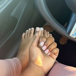 Lovely Nails - I only go to Ny
