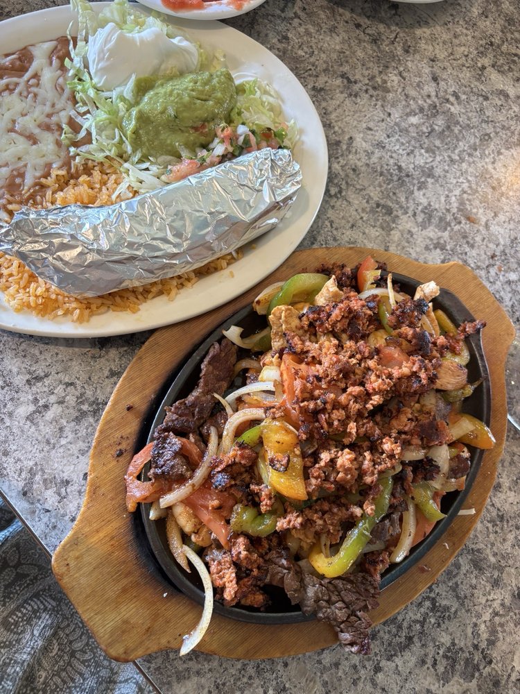 El Mezcal Mexican Restaurant