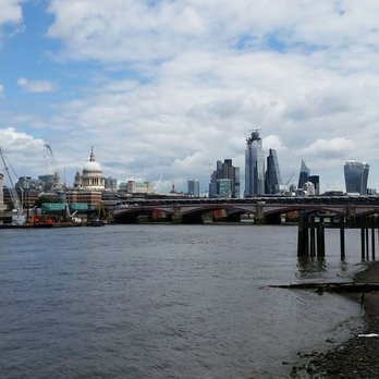 Queen's Walk - View on the walkway - Landmarks & Historical Buildings Near Me - London, XGL