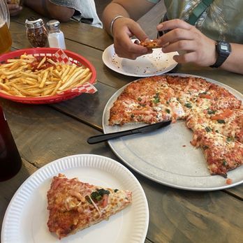 Lake Arrowhead Pizza - Margherita Pizza - 12" Small Fries - Pizza Near Me - Lake Arrowhead, California Lake Arrowhead Pizza - Margherita Pizza - 12" Small Fries - Pizza Near Me - Lake Arrowhead, California