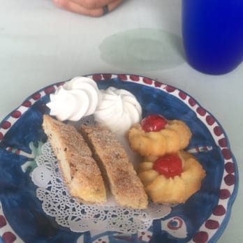 La Sponda - Complementary cookies - Bars Near Me - Positano, SA