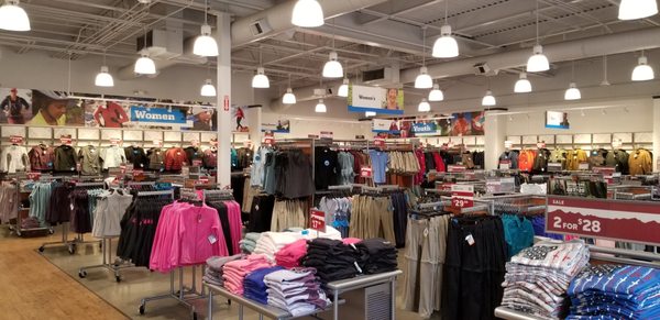 columbia tejon outlets