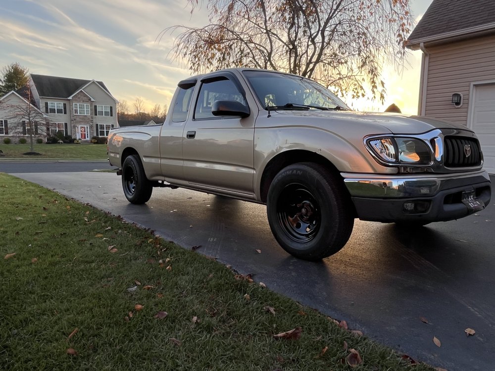 THE HUBCAP STORE Updated October 2024 13 Photos 42 Adamson St