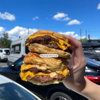 Rosie's Burgers - Smash burger 5/5 - Burgers Near Me - Toronto, Ontario Rosie's Burgers - Smash burger 5/5 - Burgers Near Me - Toronto, Ontario