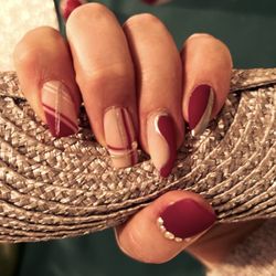 Sexy chrome wine holiday nails