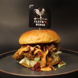 Cluck'N Wings