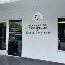 Plantation Oral Surgery and Dental Implants - Entrance