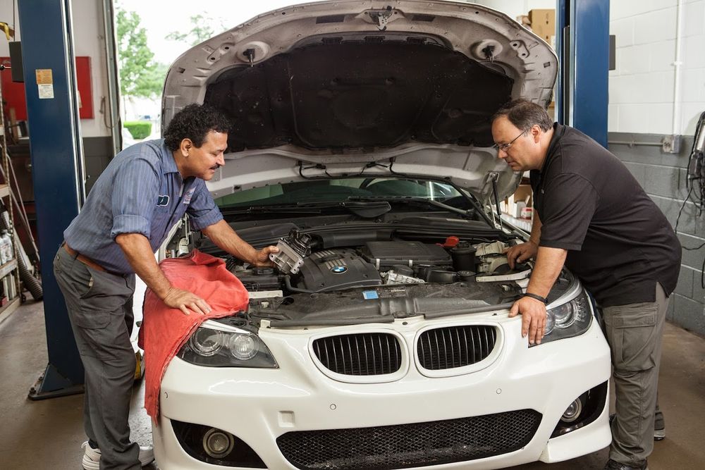 AUTO LAB - Updated June 2026 - 67 Photos & 61 Reviews - 400 S Milwaukee ...