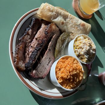 South Barbecue - Brisket plate Spanish rice Creamed elote - Barbeque Near Me - San Antonio, Texas South Barbecue - Brisket plate Spanish rice Creamed elote - Barbeque Near Me - San Antonio, Texas