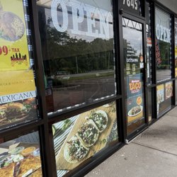 Chicago’s Fish Chicken Gyros