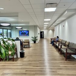 Naab Road Surgical Center - Waiting room