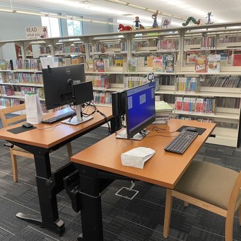 LaPrade Library - Plenty of computers in each area - Libraries Near Me - North Chesterfield, Virginia