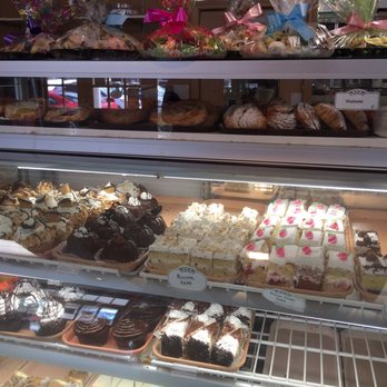 Pasticceria Italia - Caterers Near Me - Bloomfield, Connecticut Pasticceria Italia - Caterers Near Me - Bloomfield, Connecticut