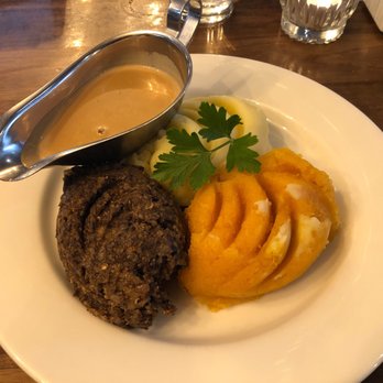 Auld Hundred - Haggis, neeps, and tatties. Main portions. With optional whiskey cream sauce. - Pubs Near Me - Edinburgh, EDH