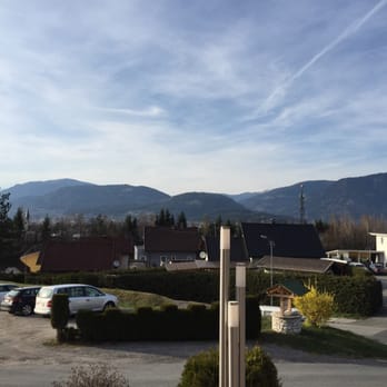 Restaurant Pizzeria Dobner - A view from the porch - Pizza Near Me - Villach, 2
